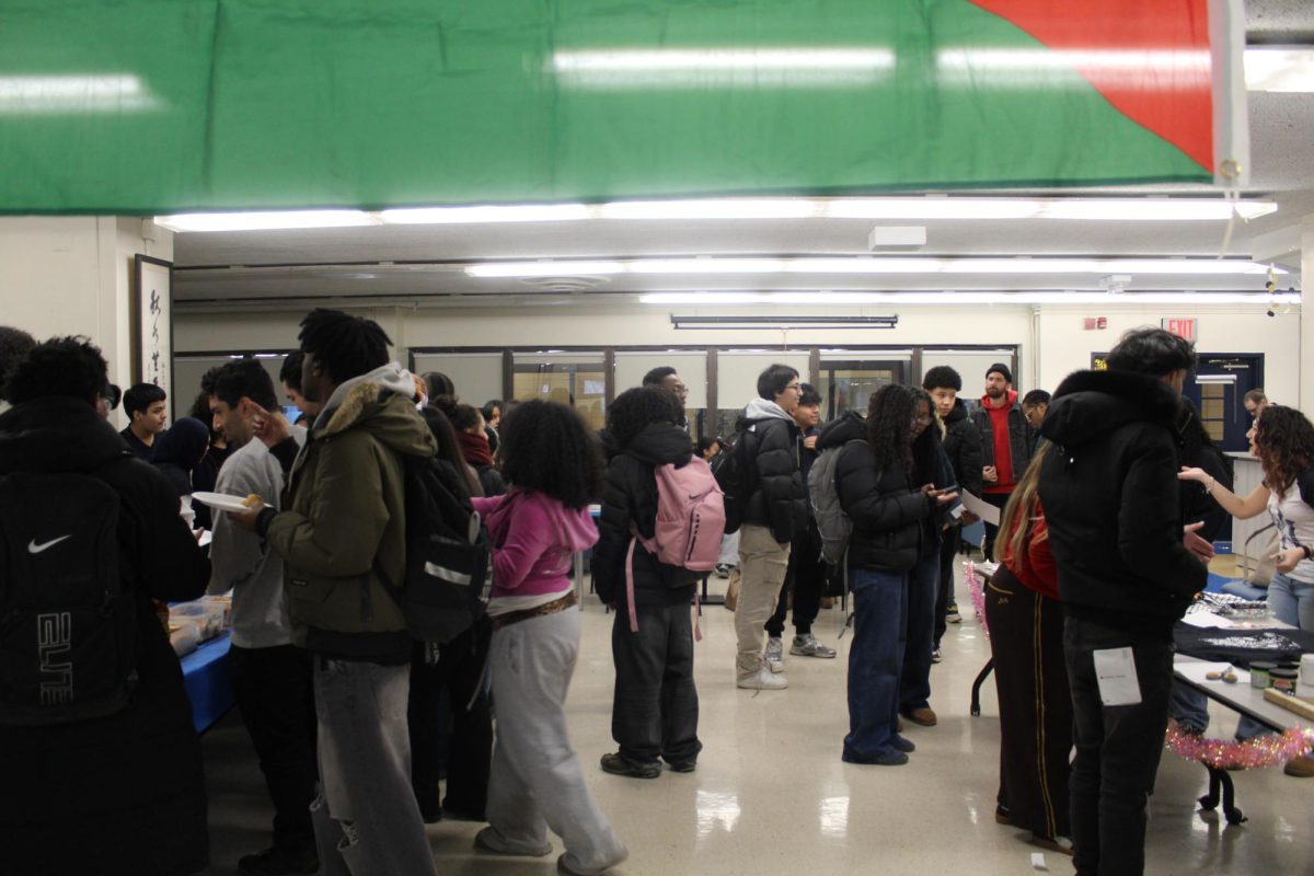 The library came to life with students and staff present at the event purchasing goods and spending time together.